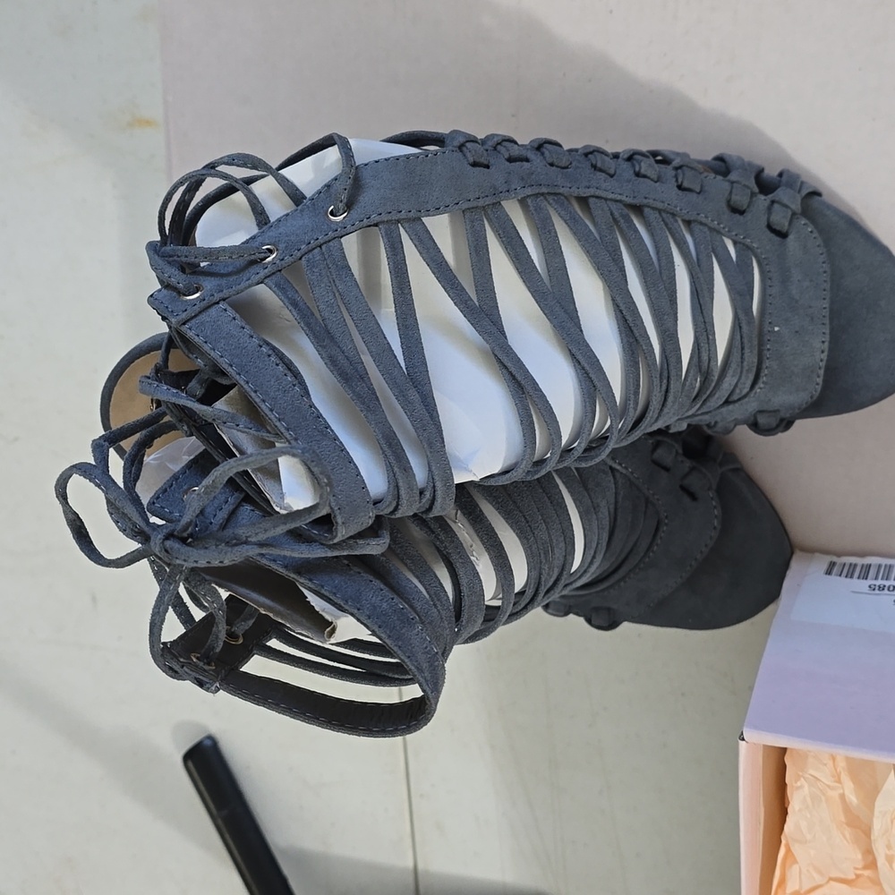 Dress sandals size 8.5 gray suede high heels lace up in the back. Very very cute - Picture 5 of 7
